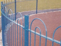 Double Bow Top Railings