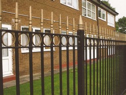 OR5 ornate railed fence